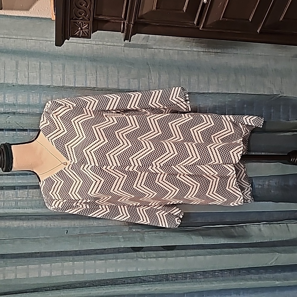 Like New, "Honey Punch" Womens blouse